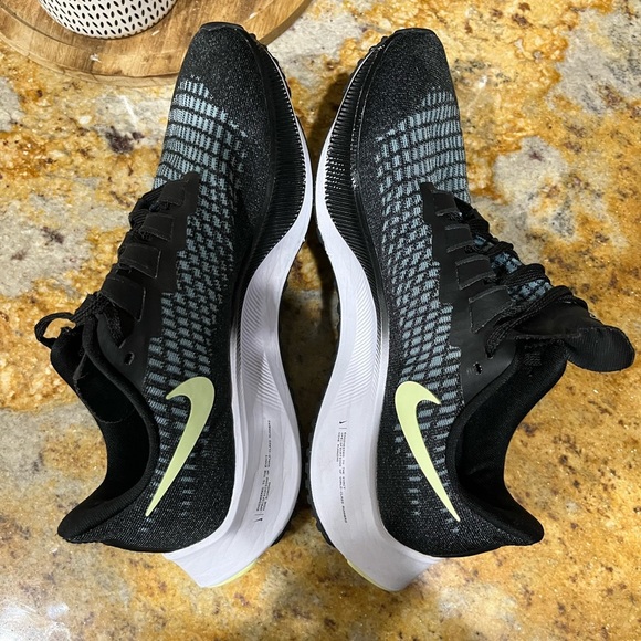 Nike zoom Pegasus 37 size 7.5 - Picture 7 of 9